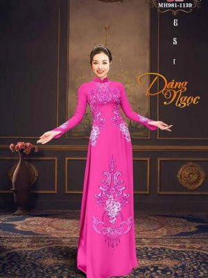 1693392053 vai ao dai du tiec sang trong (27)